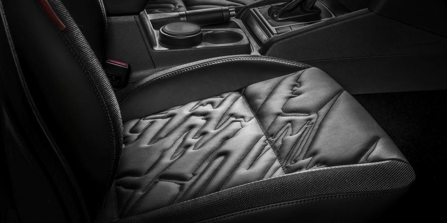 Детали интерьера Volkswagen Amarok by Carlex Design 2018 года  (фото 17 из 21)